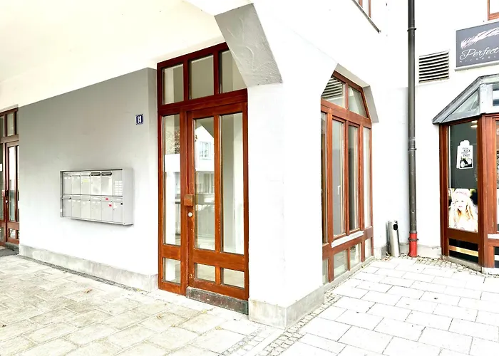 E&K Living - City Central - Design Apartment - Kitchen - Free Parking