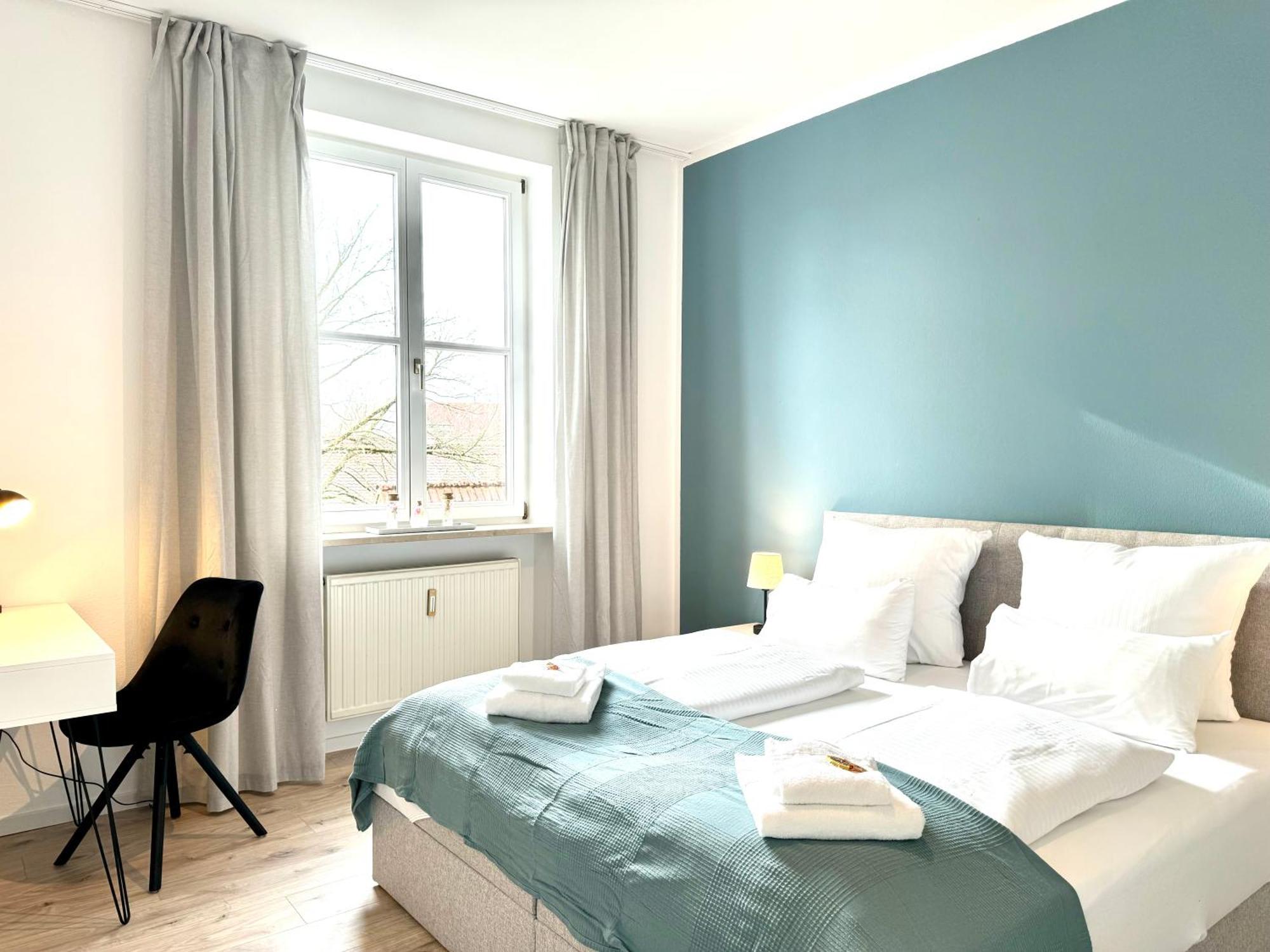 E&k Living - - Design - Kitchen - Free Parking Apartment *