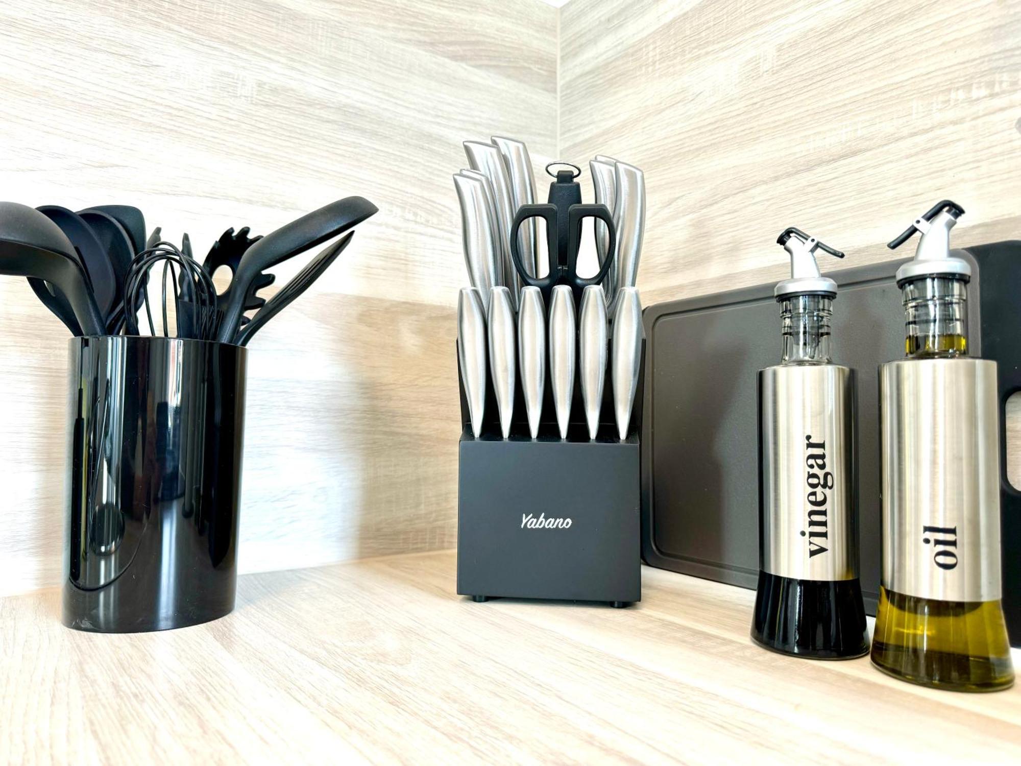 E&k Living - - Design - Kitchen - Free Parking Apartment *