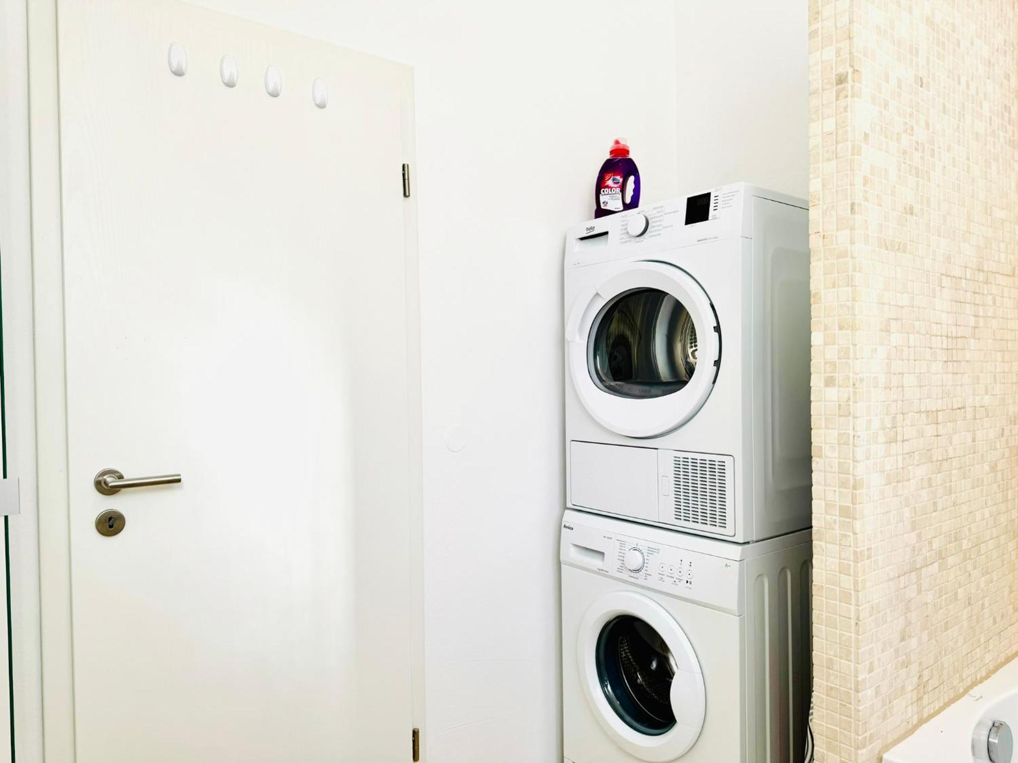 E&k Living - - Design - Kitchen - Free Parking * Gersthofen
